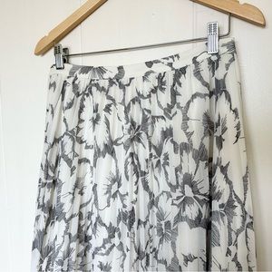 Banana Republic Pleated Maxi Skirt